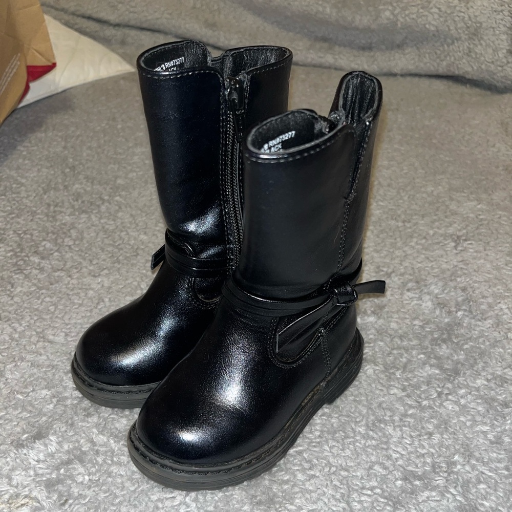 Kohl's Black Kids Boots